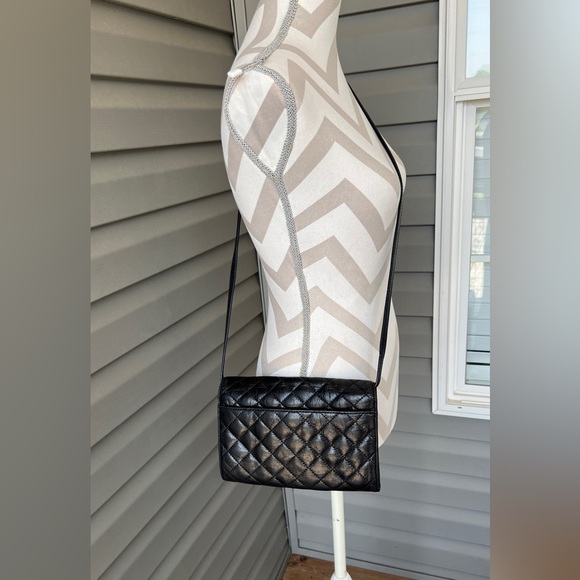 Michael Kors Leather Susannah Lock Clutch Crossbody Black - Picture 7 of 14